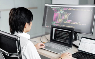 孟津 ,php声明和调用变量的符号是什么？